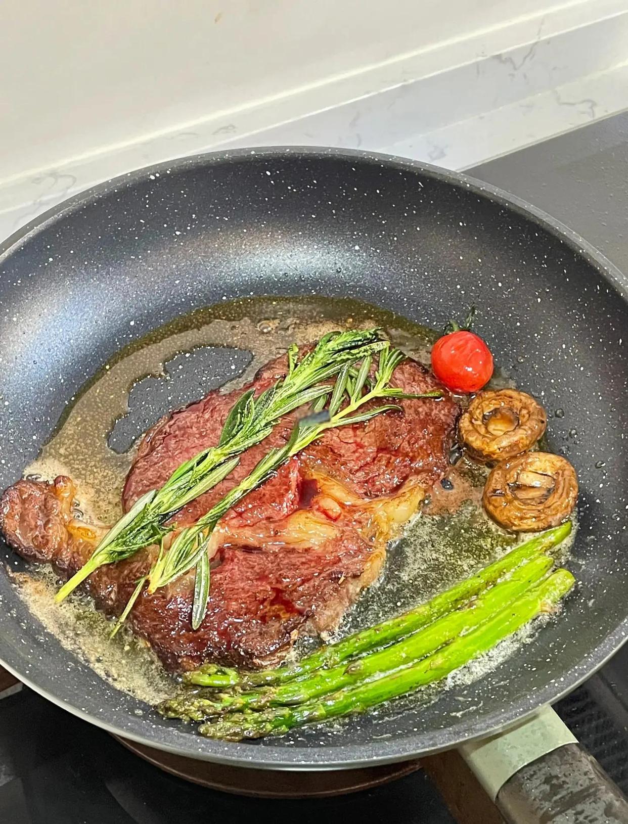 煎牛排