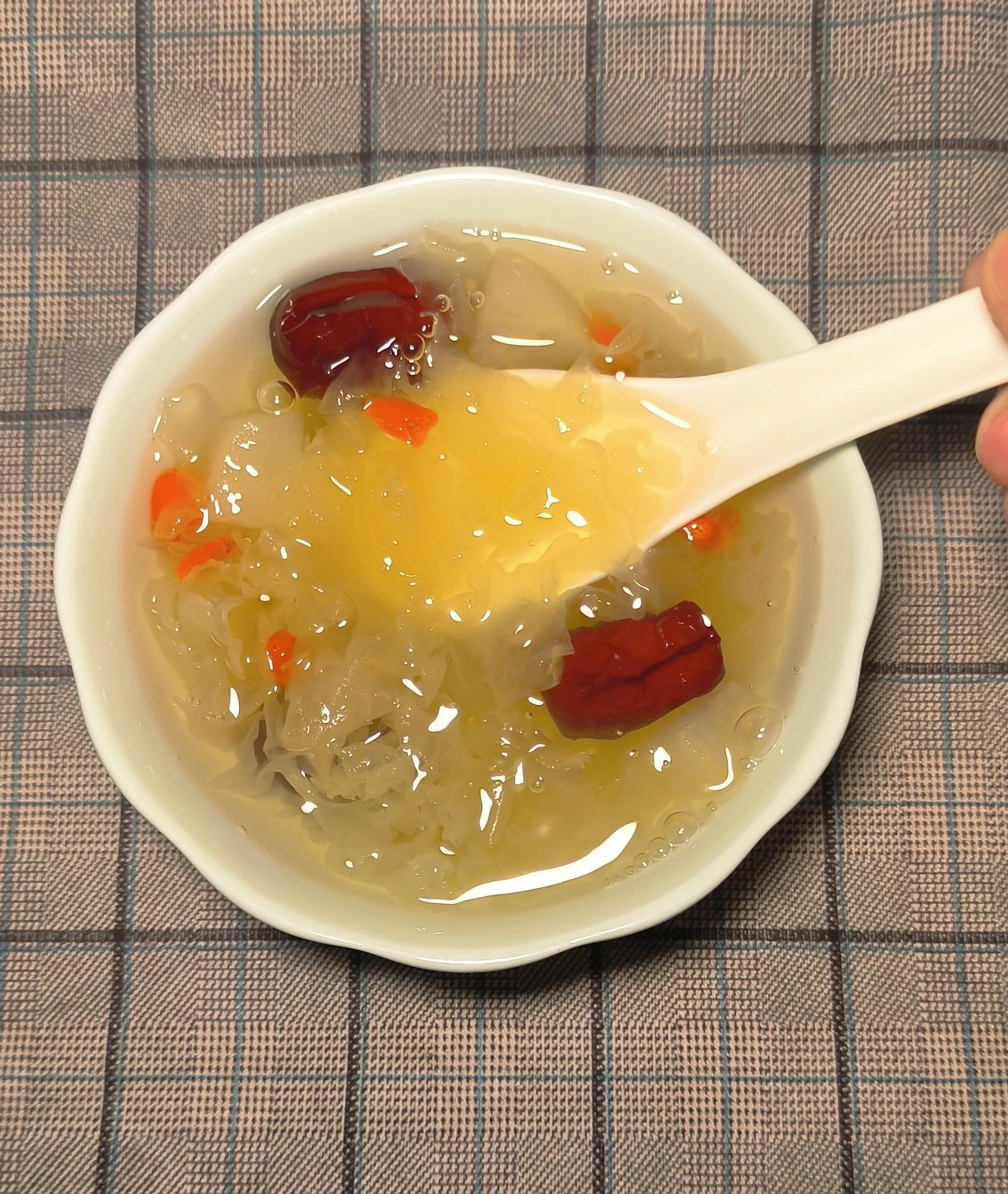 银耳羹